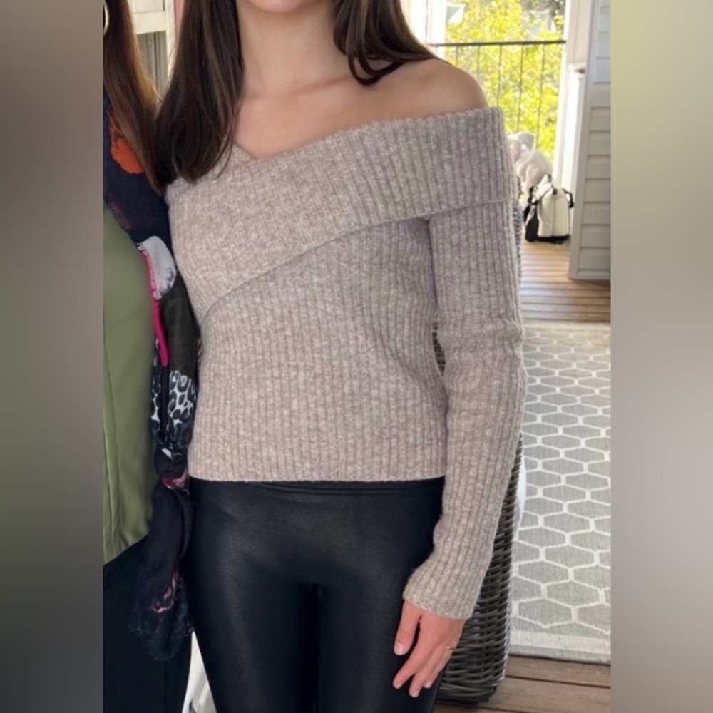 ASTR THE LABEL off the shoulder asymmetrical sweater